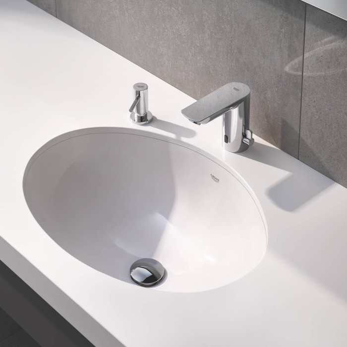 Змішувач безконтактний для раковини Grohe Bau Cosmopolitan E 36451000